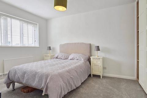 59 Wingate Drive, Ampthill, Bedford, MK45 2XF