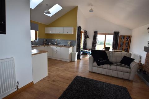 4 bedroom detached house to rent, Hereford HR4