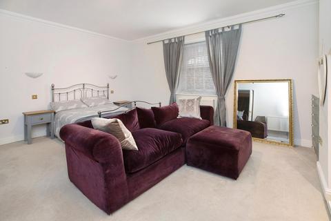 2 bedroom flat for sale, Devington Park, Exminster, Exeter, Devon, EX6