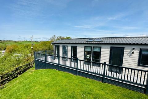 2 bedroom lodge for sale, Hedley Wood Holiday Park