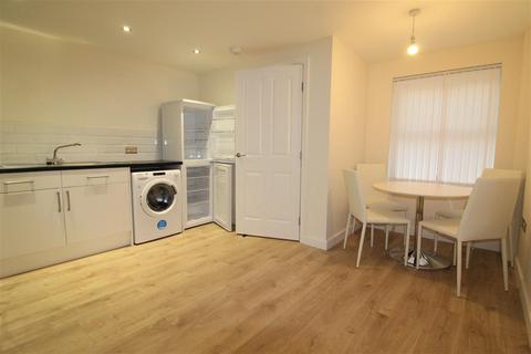 2 bedroom apartment to rent, Concord Street, LS2