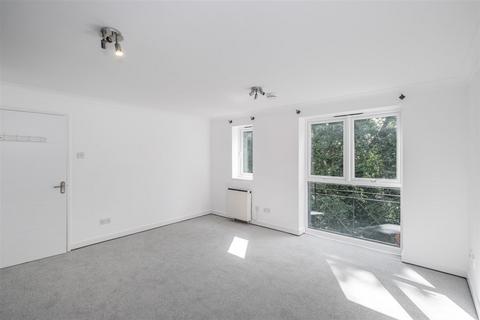 2 bedroom apartment for sale, Makepeace Road, Wanstead