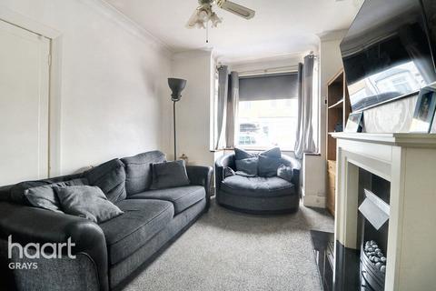 3 bedroom end of terrace house for sale, Castle Road, Grays