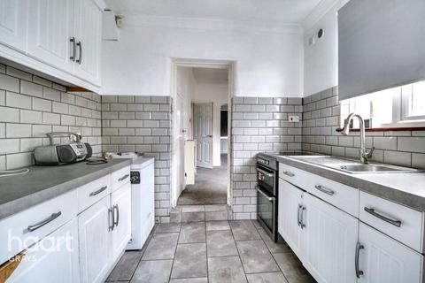 1 Castle Road, Grays, RM17 5YR