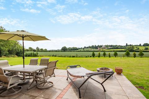 4 bedroom country house for sale, Hanbury Road Droitwich, Worcestershire, WR9 7DU