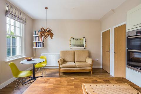 34 Gloucester Place, Cheltenham, GL52 2RN