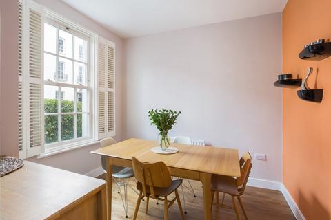 34 Gloucester Place, Cheltenham, GL52 2RN