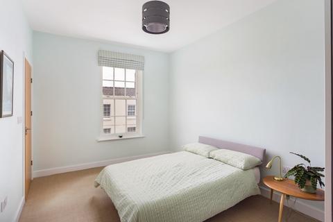 34 Gloucester Place, Cheltenham, GL52 2RN