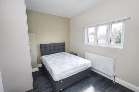 4 bedroom detached house to rent, Harrow HA1