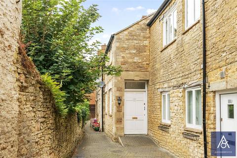 1 bedroom terraced house for sale, Market Place, Brackley NN13