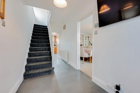 4 bedroom detached house for sale, Clarence Road North, Benfleet, SS7