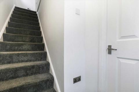 19 Chirmorie Crescent, Glasgow, G53 7GX
