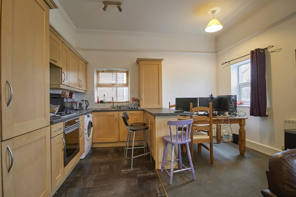 Living dining kitchen to rear