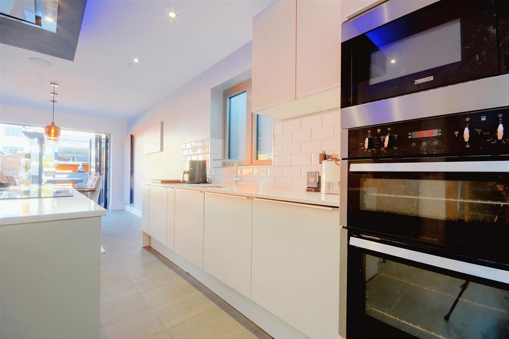 Living family dining kitchen