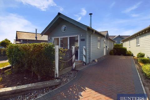 2 bedroom lodge for sale, Turnberry Drive, Filey