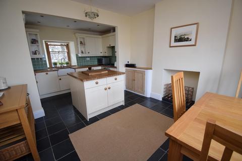 4 bedroom house for sale, Marine Terrace, Porthmadog