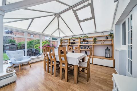112 Cheam Common Road, Worcester Park, KT4 8QR