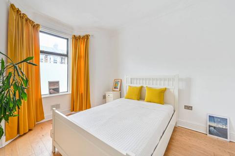 3 bedroom terraced house to rent, Manor Road, Leyton, London, E10