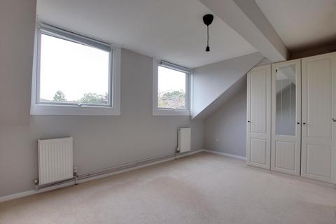 11 Moorlands Close, Brockenhurst, SO42 7QS