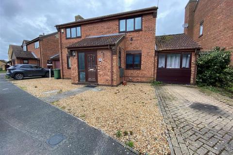 4 bedroom detached house for sale, Barnfield Gardens, Whittlesey, Peterborough, Cambridgeshire, PE7 2DY