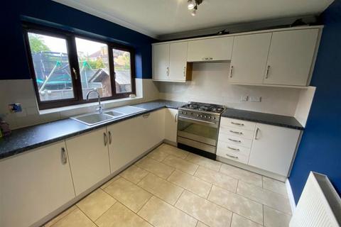 4 bedroom detached house for sale, Barnfield Gardens, Whittlesey, Peterborough, Cambridgeshire, PE7 2DY