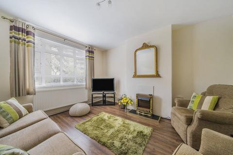 2 bedroom flat for sale, Highbury Estate, Islington, London, N5