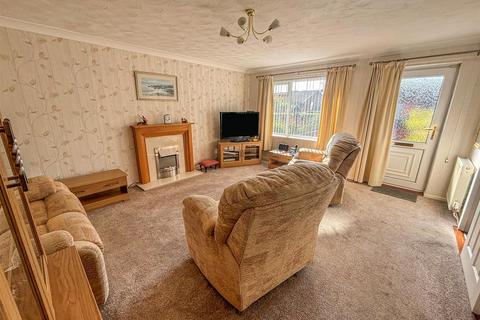 2 bedroom semi-detached bungalow for sale, Windsor Road, Oswestry