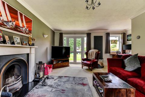 4 bedroom link detached house for sale, Farnefold Road, Steyning