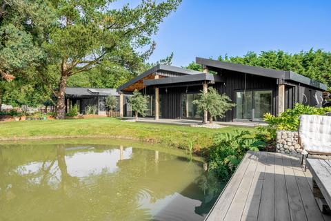 undefined, Church Road, Ringsfield