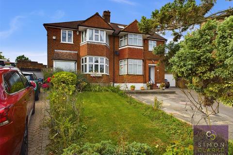 3 bedroom semi-detached house to rent, Linkside, Woodside Park, N12 - Garden maintenance included