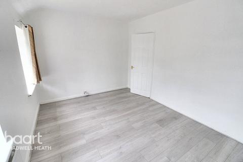 17 Grafton Gardens, Dagenham, RM8 1QR
