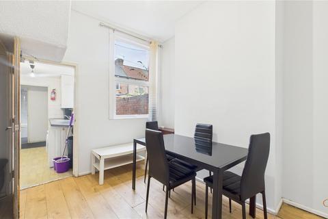 4 bedroom terraced house to rent, Pelham Street, Middlesbrough TS1