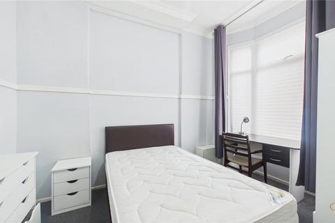 4 bedroom terraced house to rent, Pelham Street, Middlesbrough TS1