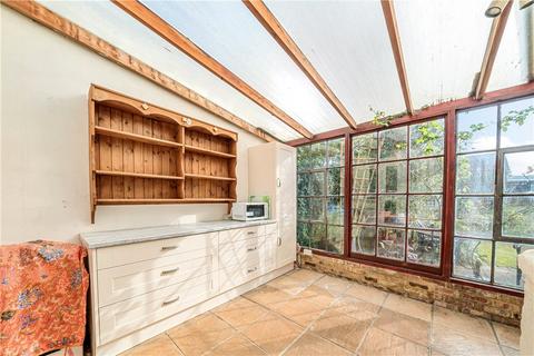 95 Powder Mill Lane, Twickenham, TW2 6EF
