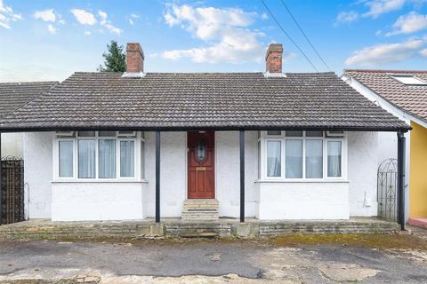 2 bedroom detached bungalow for sale, Beech Way, Epsom