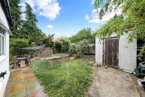 19 Beech Way, Epsom, KT17 4NG