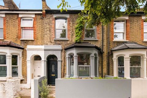 4 bedroom terraced house for sale, Trehurst Street, Homerton, London, E5