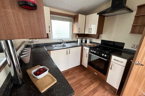 3 bedroom static caravan for sale, New Beach Holiday Park