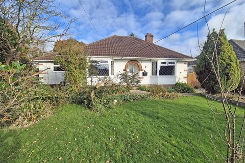 4 bedroom bungalow for sale, Gorsefield Road, New Milton, Hampshire, BH25