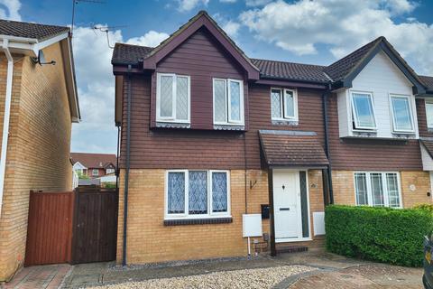 3 bedroom semi-detached house for sale, Pipers Close, Totton SO40