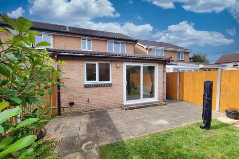 3 bedroom semi-detached house for sale, Pipers Close, Totton SO40