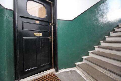 6 Kennoway Drive, Glasgow, G11 7UB