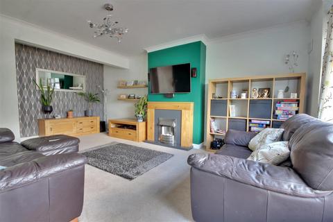 3 bedroom end of terrace house for sale, Grassdale Park, Brough HU15