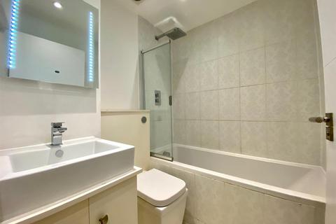 1 bedroom flat to rent, Cavendish Road, London