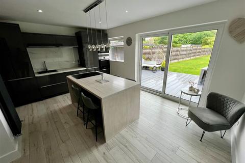 148 Acheson Road, Shirley, Solihull, B90 2JA