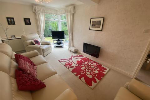 3 bedroom detached house to rent, Copeland Avenue, Tittensor,