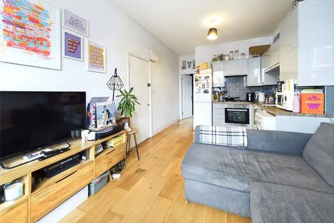 1 bedroom flat to rent, Carisbrooke Road, Walthamstow, London E17