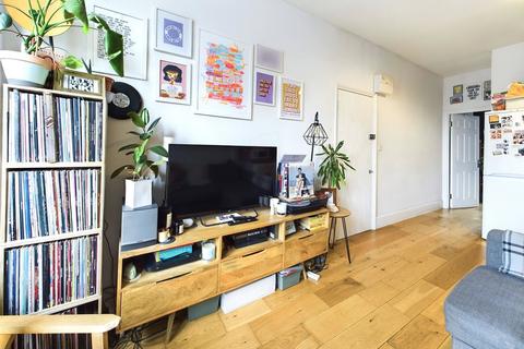 1 bedroom flat to rent, Carisbrooke Road, Walthamstow, London E17