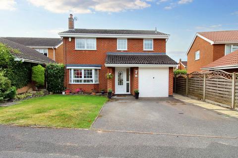 2 bedroom detached house to rent, Sharnford Way, Beeston, Nottingham, NG9 3LZ