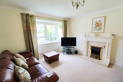 2 bedroom detached house to rent, Sharnford Way, Beeston, Nottingham, NG9 3LZ